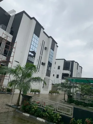 6bdrm Townhouse/Terrace in Dakibiyu for Sale