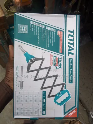 Total Folding Hand Riveter 32"