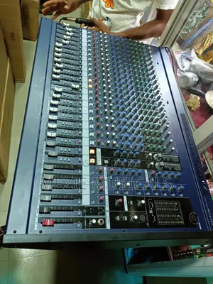 24 Channels Mixer