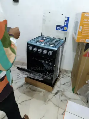 Scanfrost 4 Gas Cooker With Stylish Black Finish