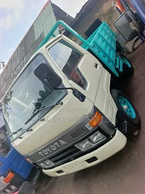 Nigeria Used Toyota Dyna 150 First Body Petrol Engine