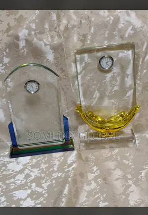 Crystal Plaque With Clock