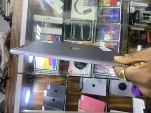 Apple iPad 9.7 32 GB Gray