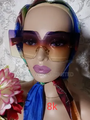 Female Trendy Sunglasses/Eyewear