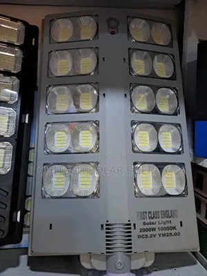 Solar Street Light With High Quality Battery and Fast Charging