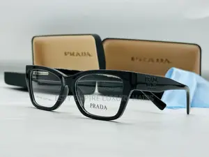High Quality Luxury Prada Frames Glasses