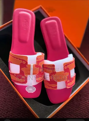 Flat Slippers