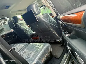 Lexus LX 2018 Black