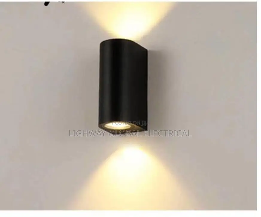 Up/Down Outdoor Light