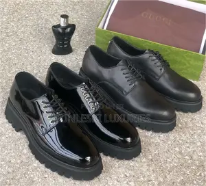 Original Gucci Patent / Leather Lace Up Shoe for Men