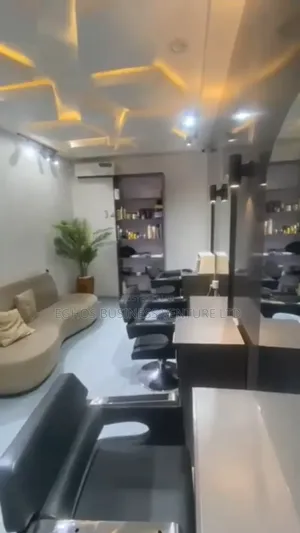 Unisex Saloon for Sale