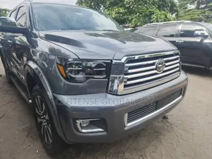 Toyota Sequoia Platinum 4x4 2020 Gray