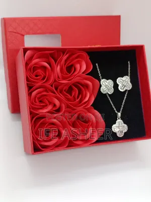 Luxury Set Of Silver Jewelry - Ladies