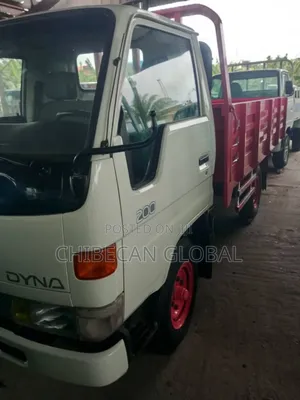 Dyna 200 Pickup 4 Tyres Petrol (Foreign Used)