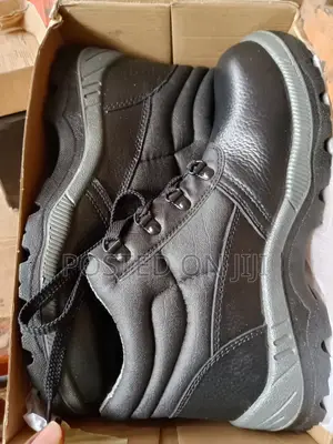 Safety Boot Available in All Sizes