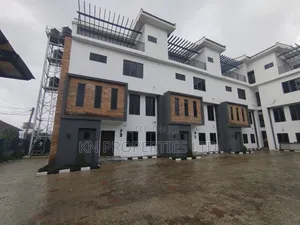 4bdrm Townhouse/Terrace in Jabi for sale