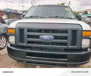 Ford E250 2014 White