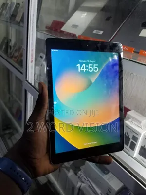 Apple iPad 10.2 (2019) 32 GB Silver