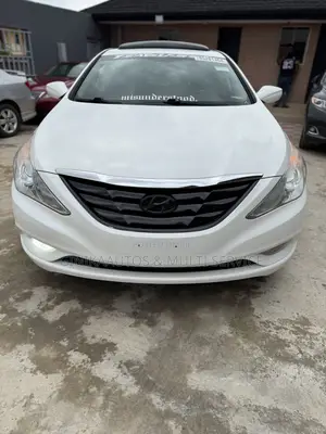 Hyundai Sonata 2012 White
