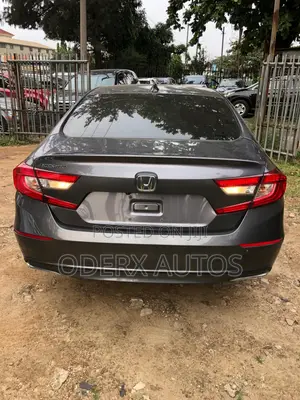 Honda Accord Sport (2.0L 4cyl Turbo 10A) 2019 Gray
