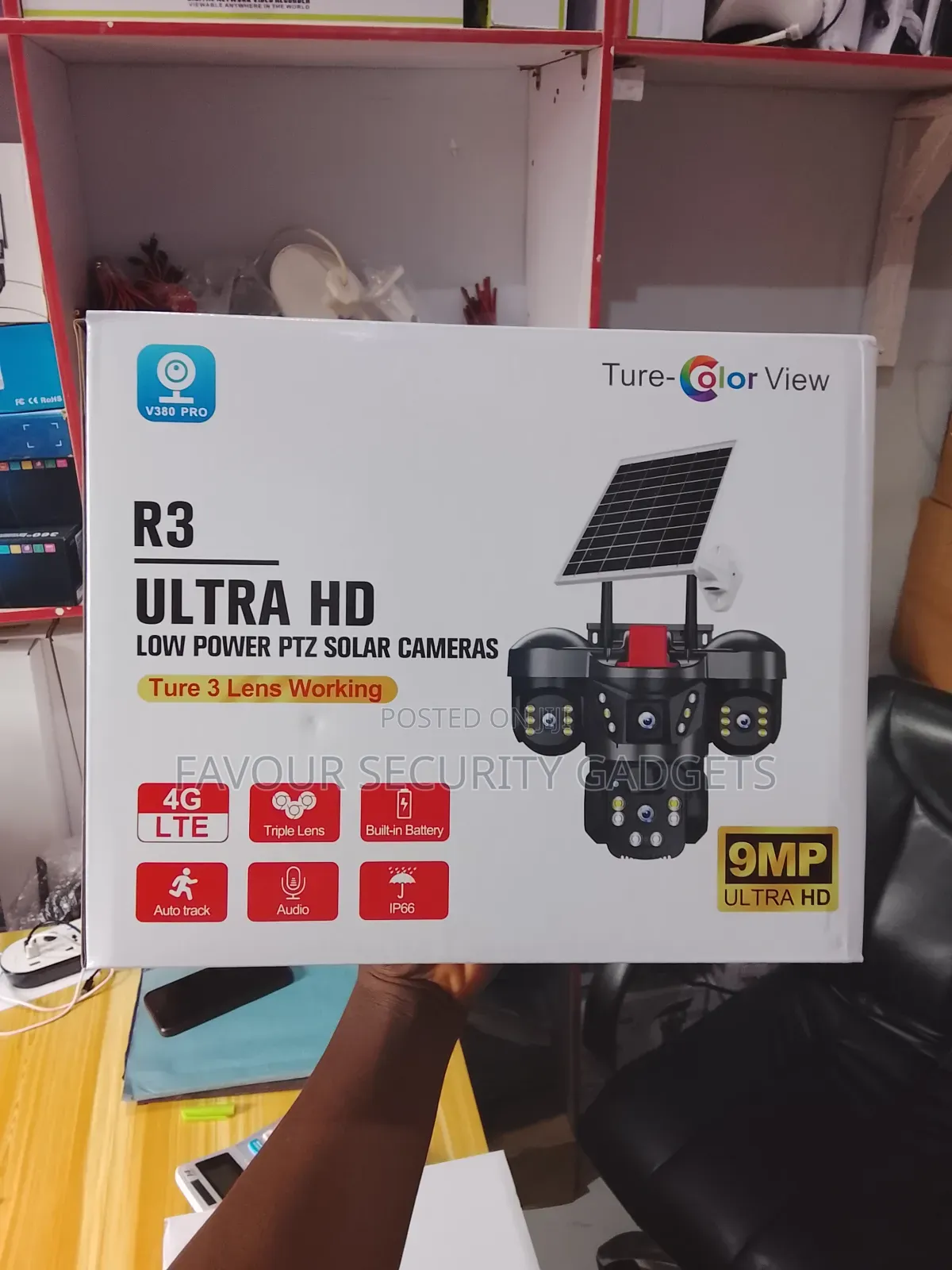 Triple Lens PTZ Solar Camera