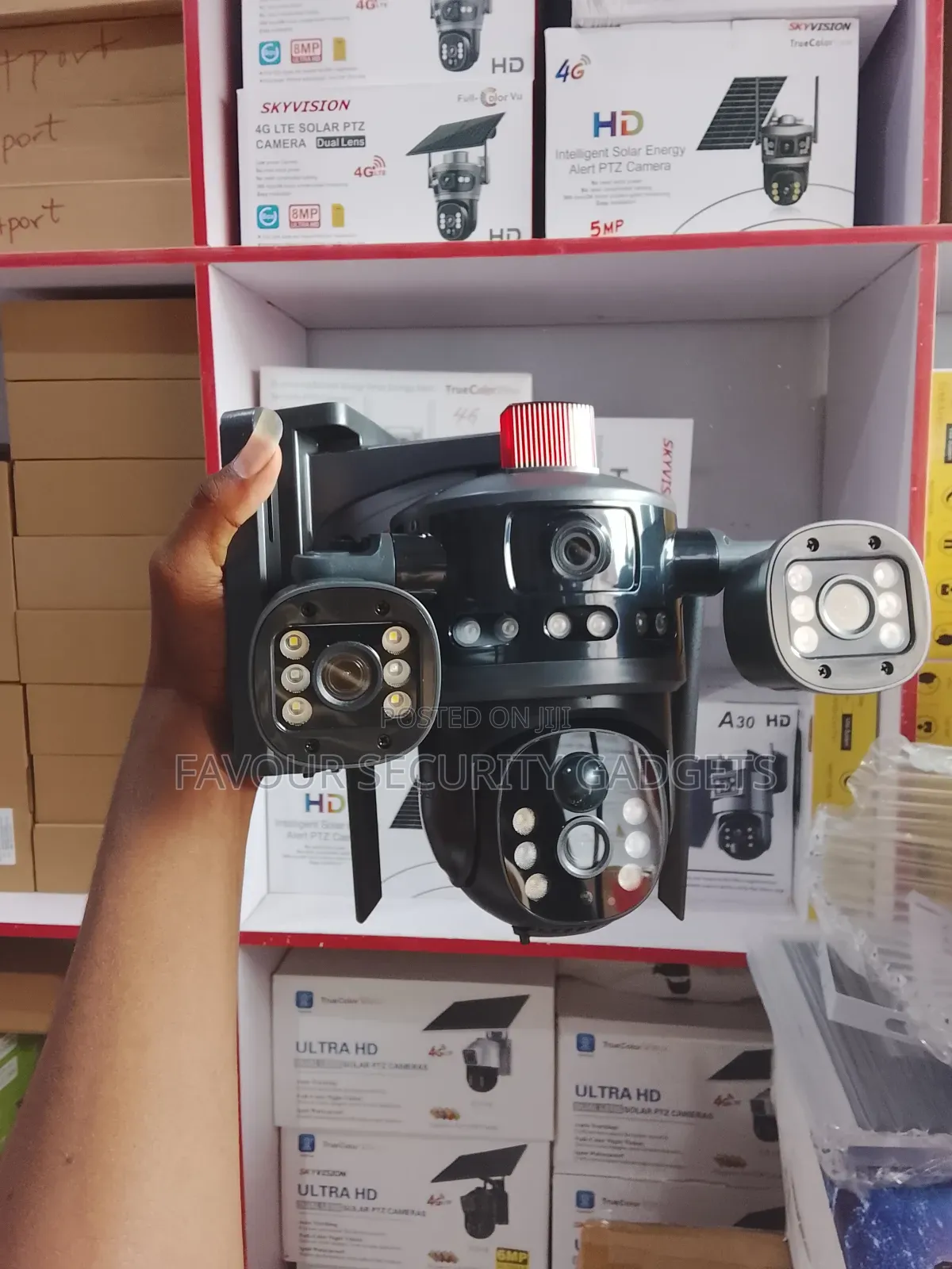 Triple Lens PTZ Solar Camera
