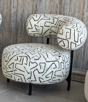 Luxurious Single Chair Available