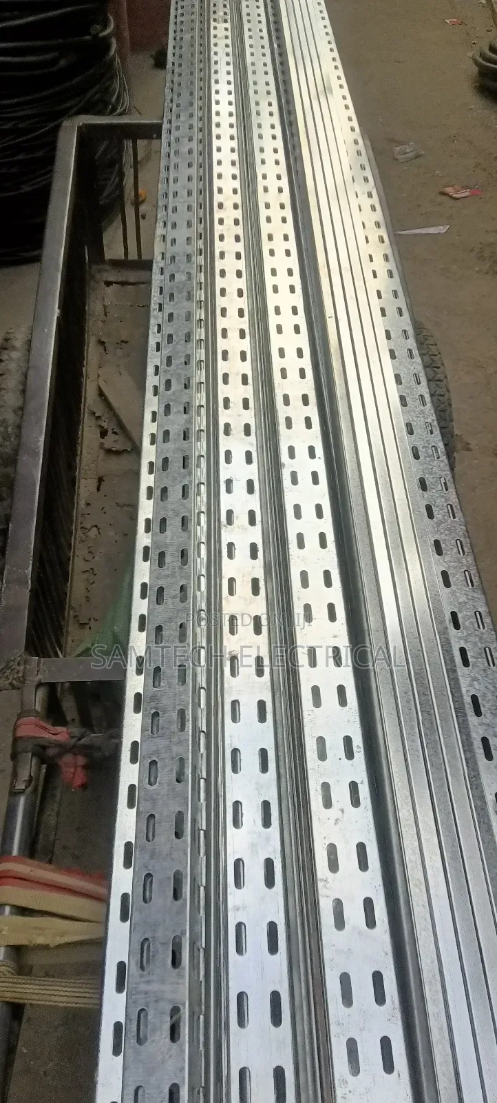 50 X 50 Cable Tray Hot Deep