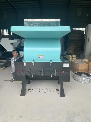 Pet Plastic Crushing Machine 30t Pet Crusher Machine