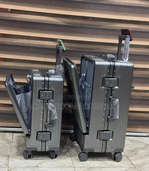 Set Of 2 Luggage With Laptop Space And Usb Port