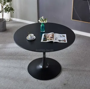 Crossing Leg Chair and Table