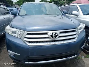 Toyota Highlander 2012 Blue