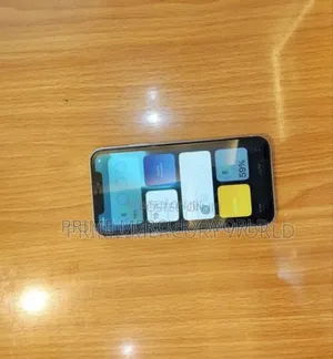 Apple iPhone XR 128 GB White