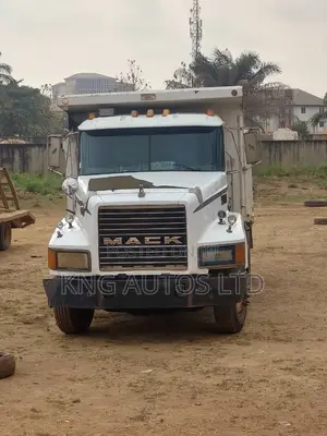 Mack Ch Dump Truck