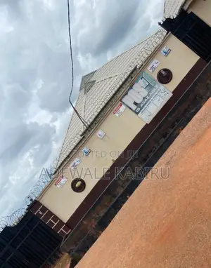 6bdrm Bungalow in Olorunshogo, Ijebu Ode for sale