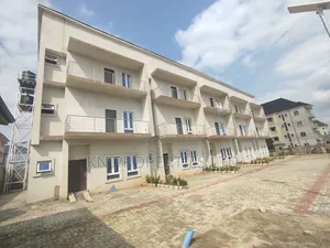 5bdrm Townhouse/Terrace in Kaura District for sale