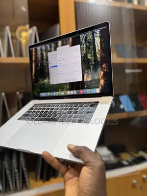 Laptop Apple MacBook Pro 2019 16GB Intel Core I9 SSD 512GB