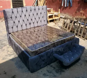 6 by 6 Bedframe Size With a Footrest