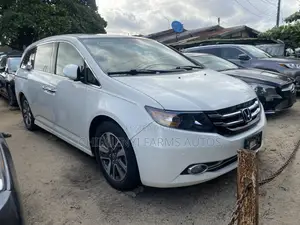 Honda Odyssey Touring Elite 4dr Minivan (3.5L 6cyl 6A) 2015 White