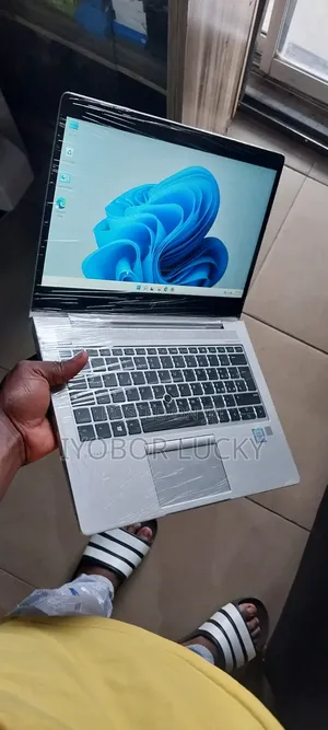 New Laptop HP EliteBook 830 G6 8GB Intel Core I5 SSD 256GB