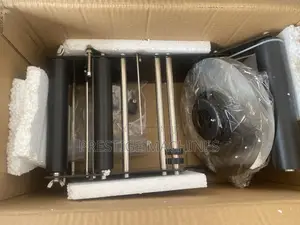 Manual Round Bottle Sticker Labelling Machine Bottle Labeling Machine