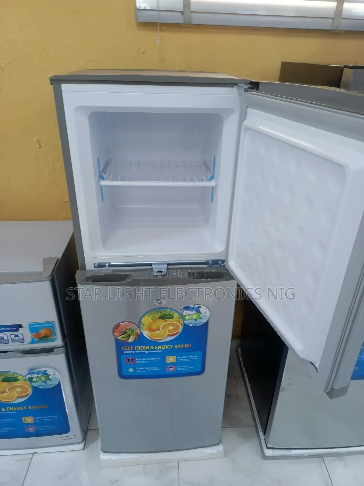 250 Liters Refrigerator Polystar