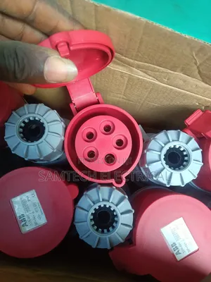 32a 5pin Industrial Socket