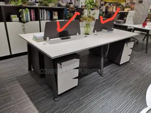 High Quality Executive Workstation By 4 Partition With Mobile Drawer