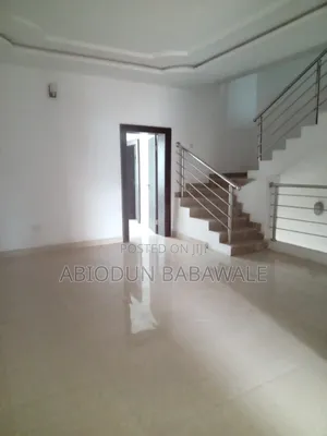 4bdrm Duplex in Guzape Main District for rent