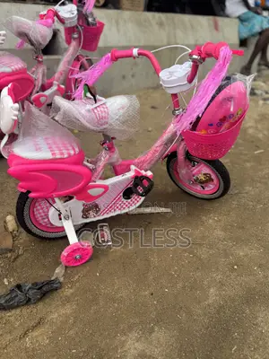 12’ Princess Bicycle With Helment