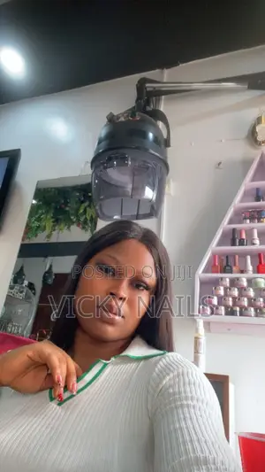 Professional Nail Technician
