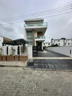 5bdrm Duplex in Osapa london for sale
