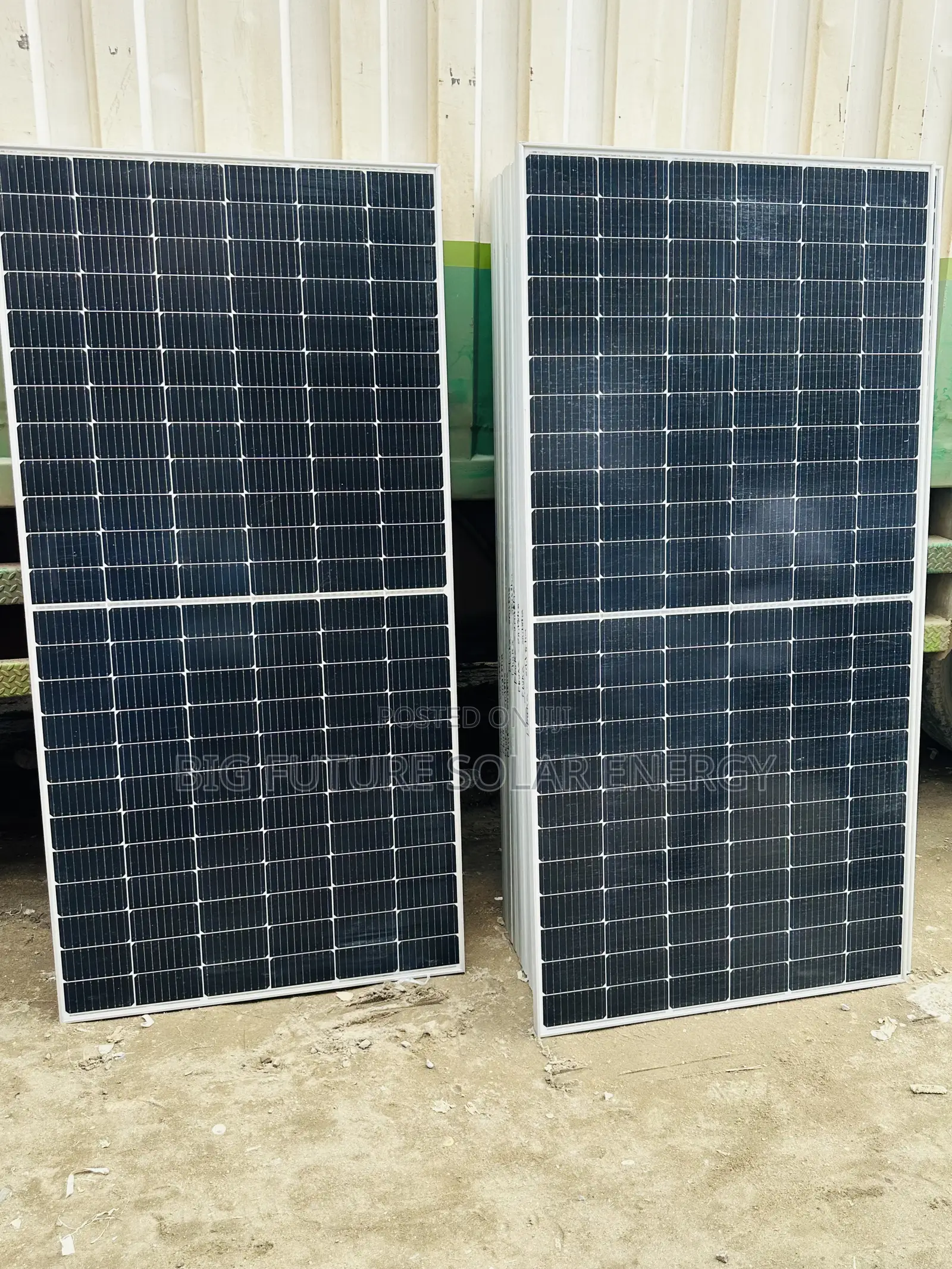 600watts Bificial Longi Solar Panel 144c