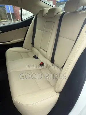 Lexus IS 250 4WD 2015 White